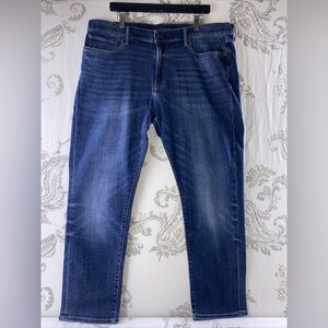 Lucky Brand 410 Athletic‎ Straight
Jeans Men's 38X30